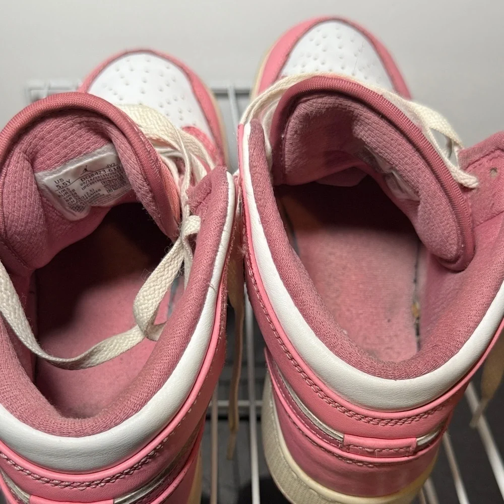 Nike Air Jordan 1 Mid Valentine's Day Kids Sneaker Size 5.5 Shoes Pink White